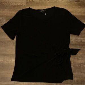 Like new - excellent condition -  DKNY Elegant Black Short Sleeve Tee